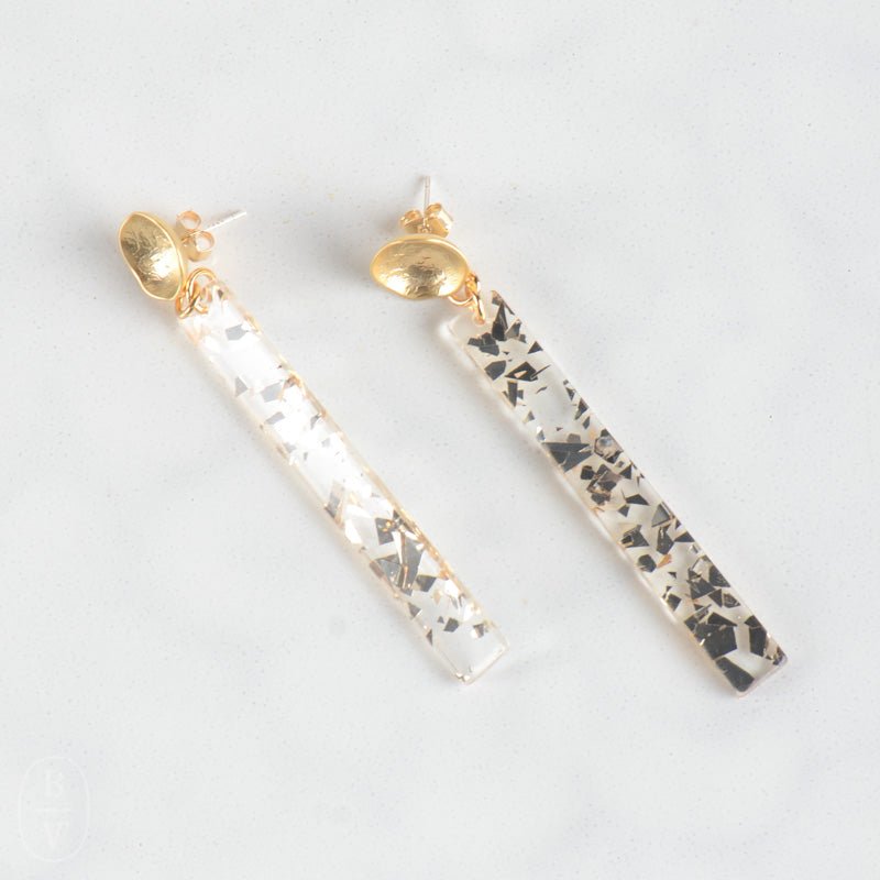 Virtue GOLD ROUND HAMMERED POST ACRYLIC BAR EARRINGS Platinum Flake