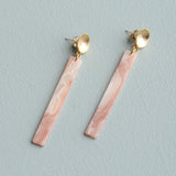 Virtue GOLD ROUND HAMMERED POST ACRYLIC BAR EARRINGS Nude Smoke