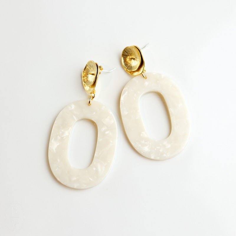 Virtue LILY POST ACRYLIC OVAL EARRINGS Ivory