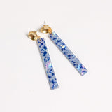Virtue GOLD ROUND HAMMERED POST ACRYLIC BAR EARRINGS Blue Python